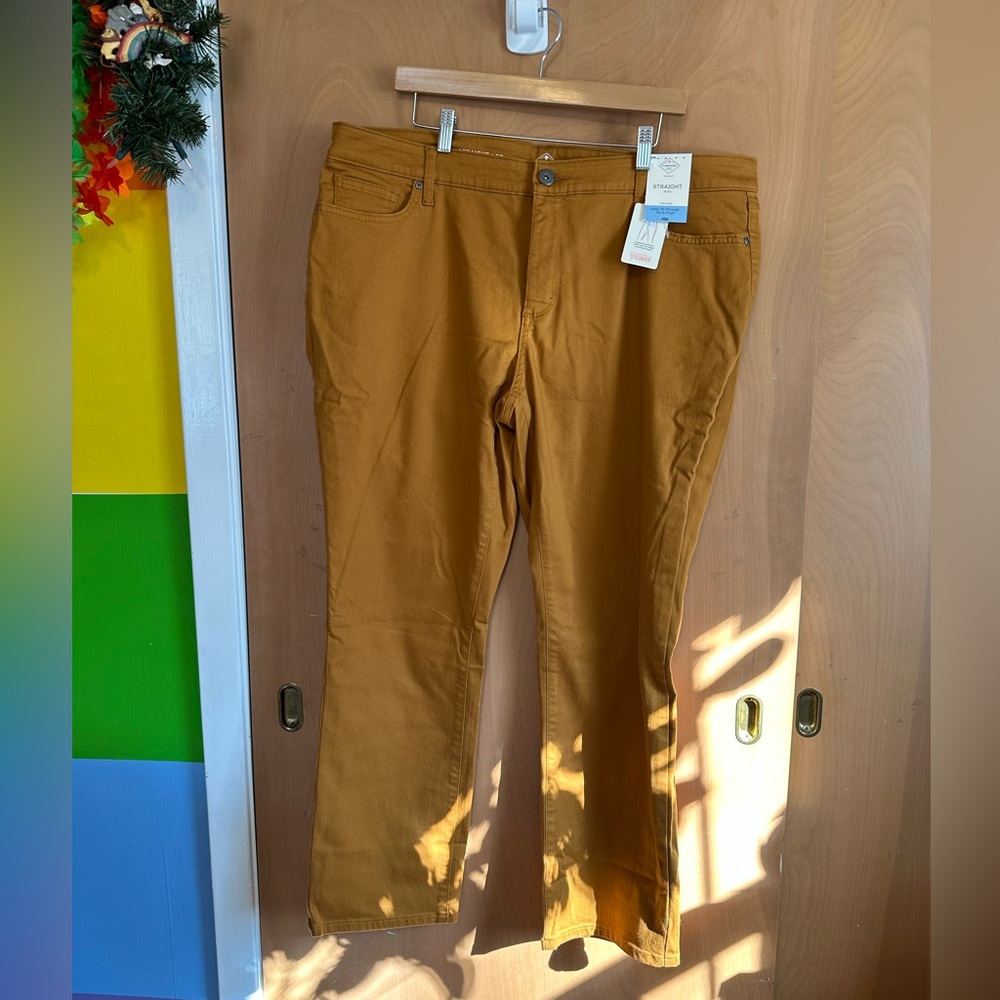 Straight leg colored jeans